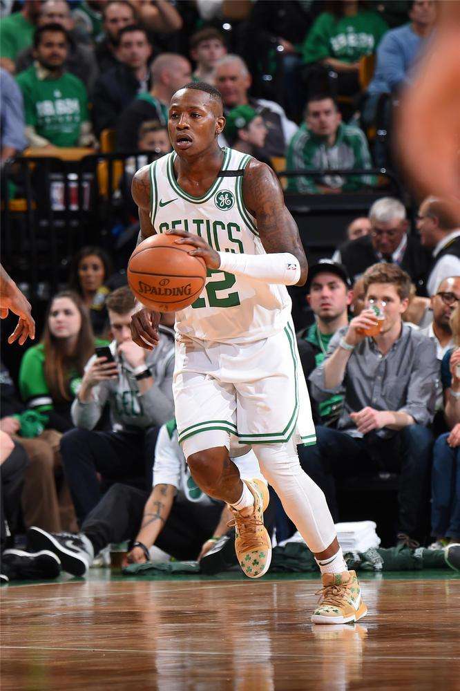 己的未来 己的未来