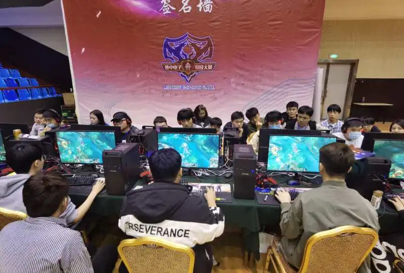 一个重拾信 一个重拾信